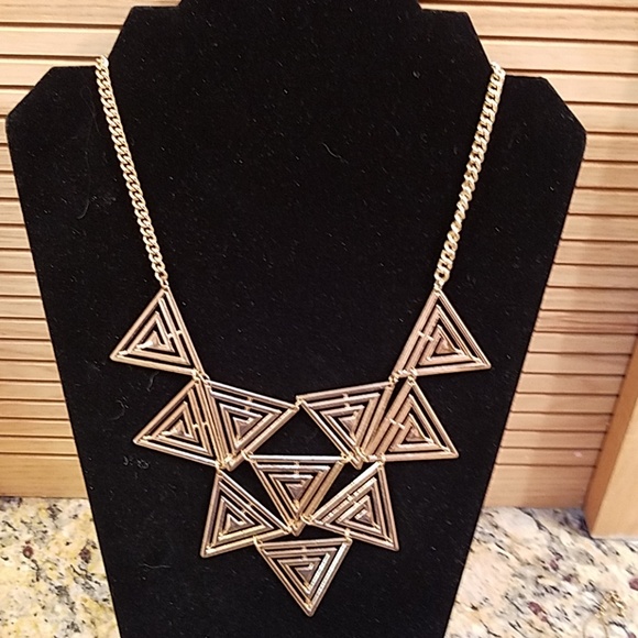 Vintage Jewelry - Vintage Modernist linked triangle necklace GUC